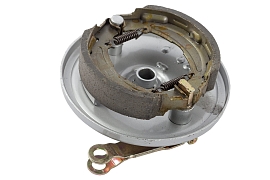 картинка Тормозной барабан передний  в сборе с колодками Гермес магазин Eltreco являющийся официальным дистрибьютором в России 