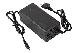 картинка Зарядное устройство для электровелосипеда SKN 36V 2A (MIC 5,5mm*2.5mm) магазин Eltreco являющийся официальным дистрибьютором в России 